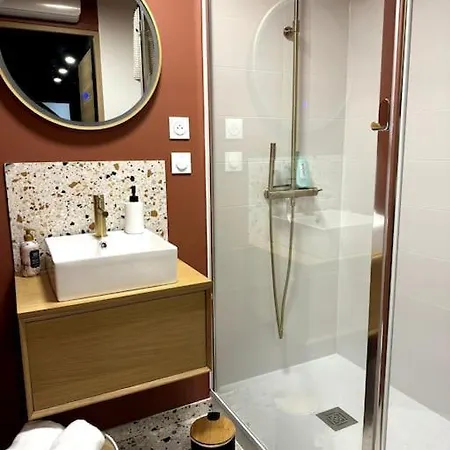 Apartamento ღ Bubble Loft - Bain Balneo, Spacieux En Centre *